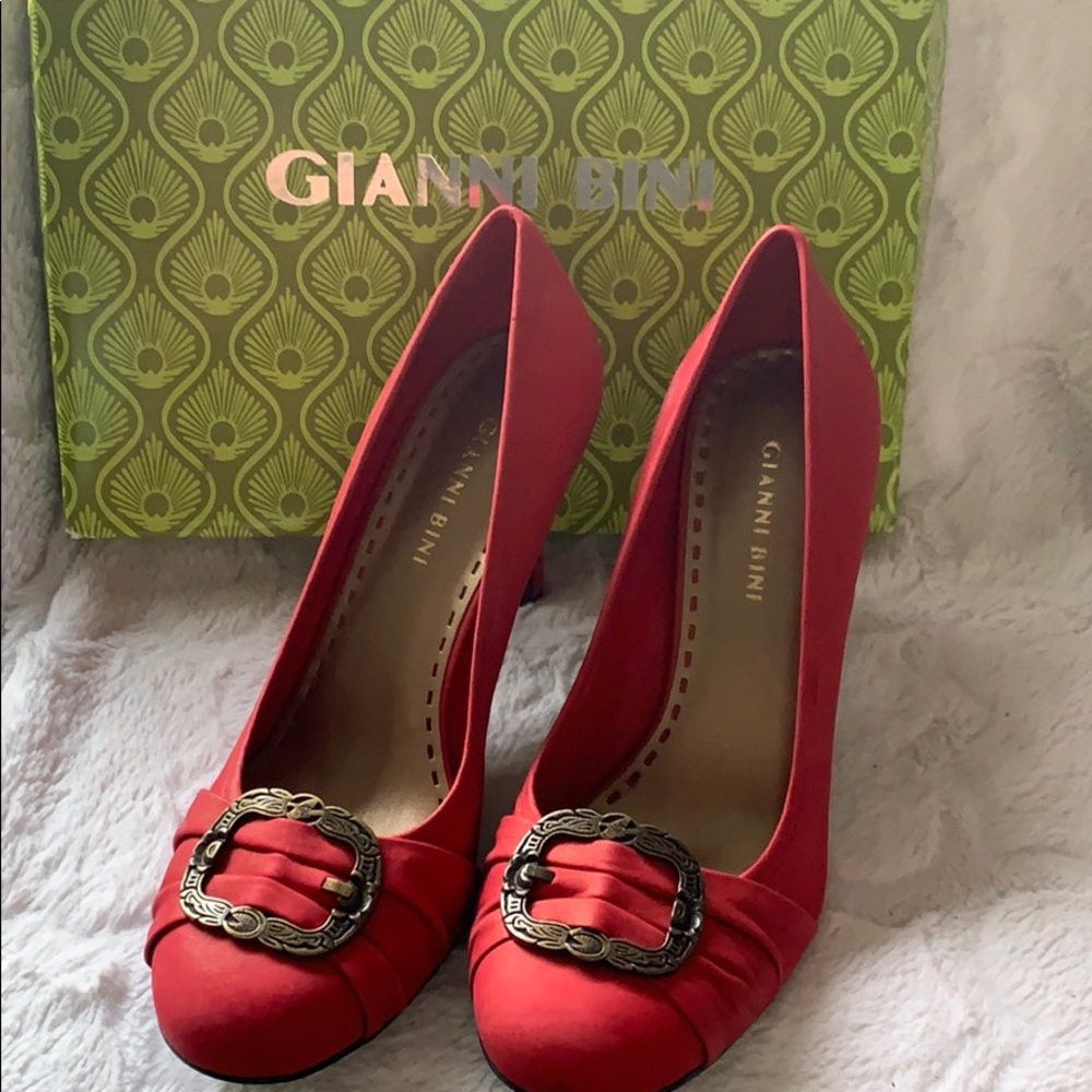 Red Burnished Leather Pump